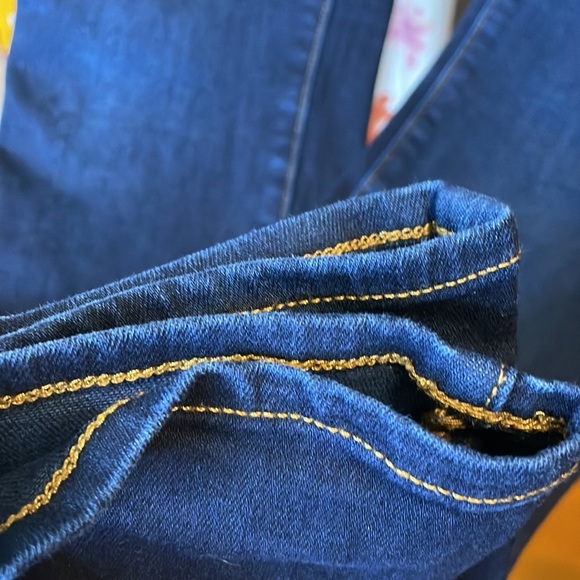 COPY - Veronica Beard Debbie Skinny high rise jeans - Picture 6 of 11